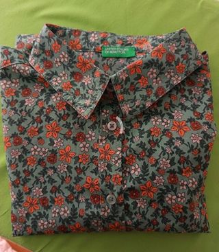 Camisa Benetton floral mujer