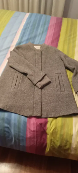 Abrigo Zara Gris Talla L