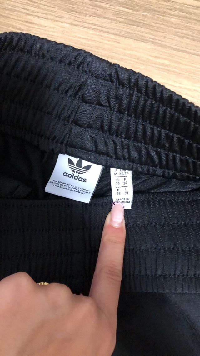 Pantalón corto Adidas negro