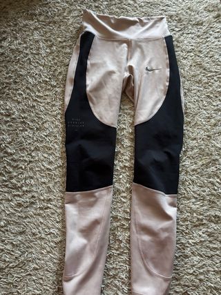 Leggings Nike Beige y Negro