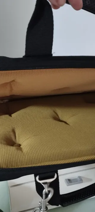 Maletín Samsonite Negro y Amarillo Usado 1 Vez