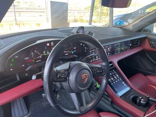 Porsche Taycan 2023