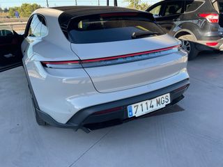 Porsche Taycan 2023
