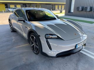 Porsche Taycan 2023