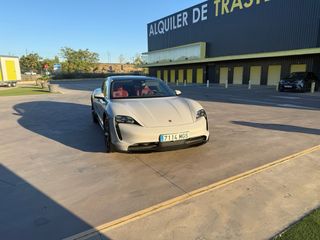 Porsche Taycan 2023