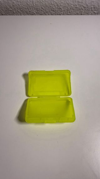 Funda protectora juegos Game Boy.