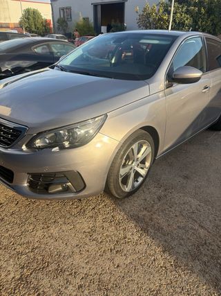 Peugeot 308 1.6 BlueHDi 120cv – 2018