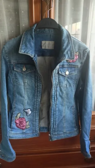 Cazadora vaquera Zara mujer talla 36