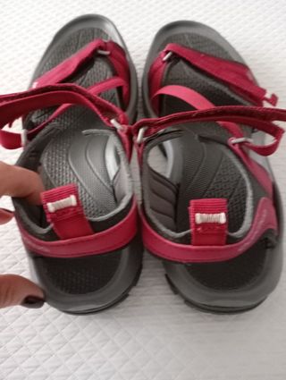 Zapatillas montaña trekking Quechua