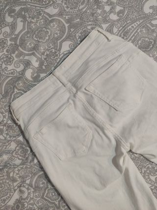 Pantalón vaquero blanco MNG Push-Up Talla 38