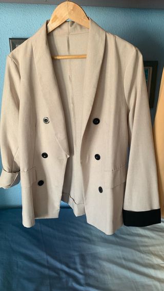 Americana Beige Mujer(2)