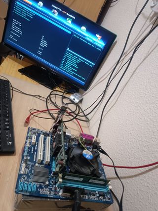 Placa Base + CPU + 4GB RAM + Disipador