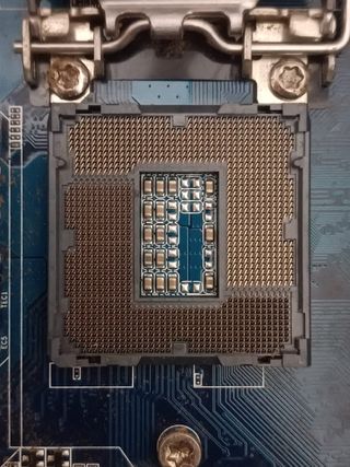 Placa Base + CPU + 4GB RAM + Disipador