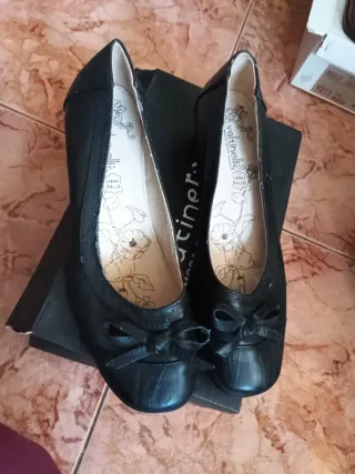 Zapatos de piel negros talla 38