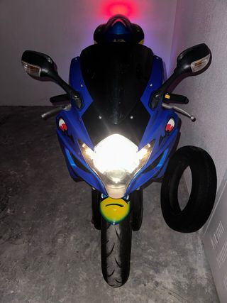 Suzuki GSXR 600 K7