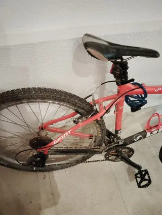 Bicicleta Giant Roja