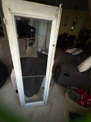 Ventana madera vintage