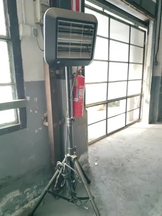 Calefactor infrarrojos pie metal