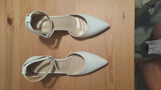 Zapatos de tacón cuadrado blancos