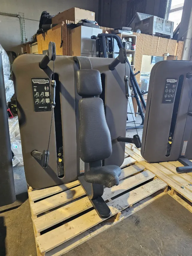 Máquina Kinesis Technogym