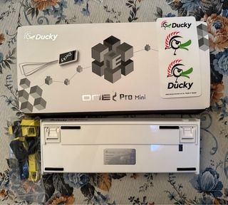 Teclado Mecánico Gaming 60% Ducky One 2 Pro Mini