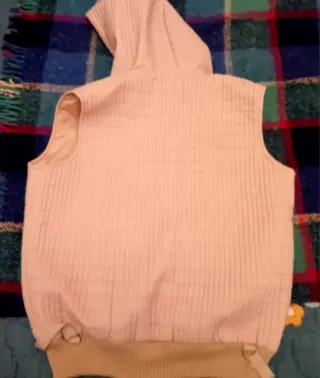 Gilet in colore beige