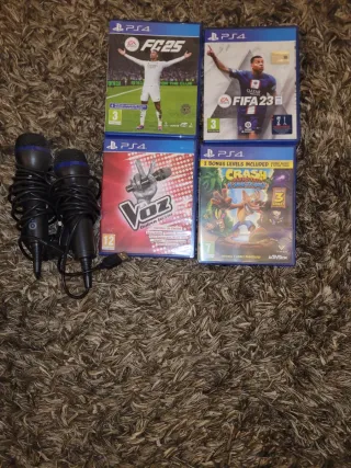 PS4 + 3 MANDOS +JUEGOS+ MICRÓFONOS + BASE DE CARGA