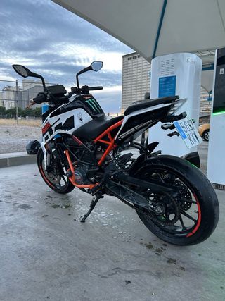 KTM DUKE 125 2019