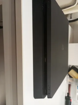 Consola PS4 Slim Negra
