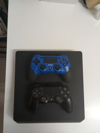 Consola PS4 Slim Negra