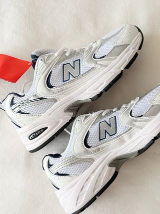 New Balance 530 Talla 39.5 Gris/Blanco
