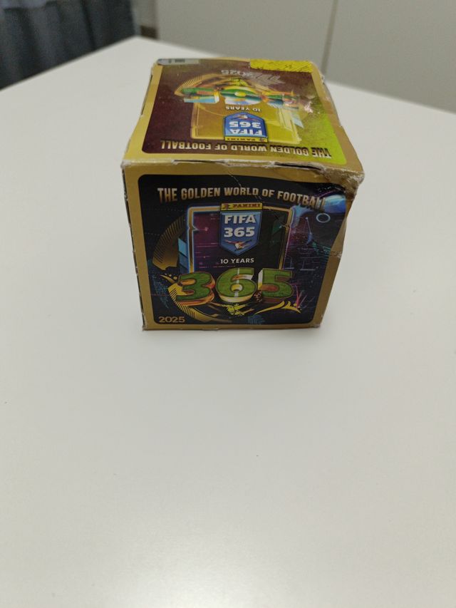 Cromos de fútbol FIFA 365 2025