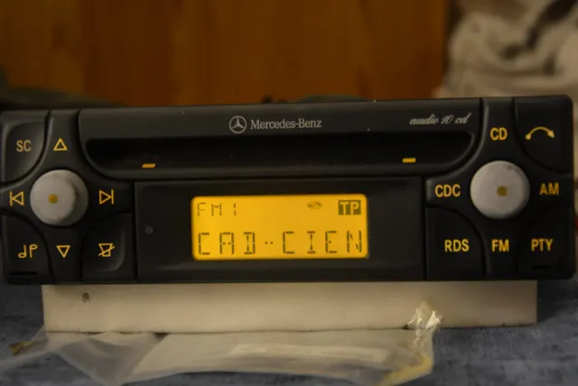 Autoradio Mercedes Audio 10 CD part./no.MF2910