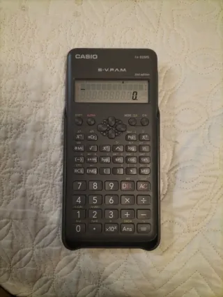 Calculadora Casio FX-82MS