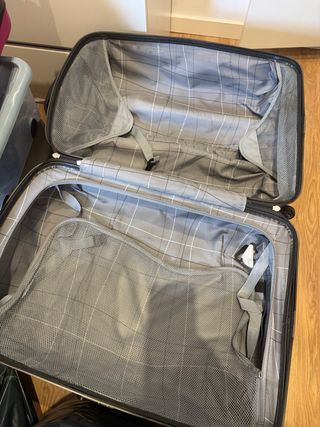 Maleta Samsonite Rígida 4 Ruedas Negra