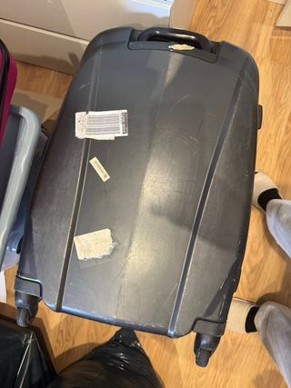 Maleta Samsonite Rígida 4 Ruedas Negra