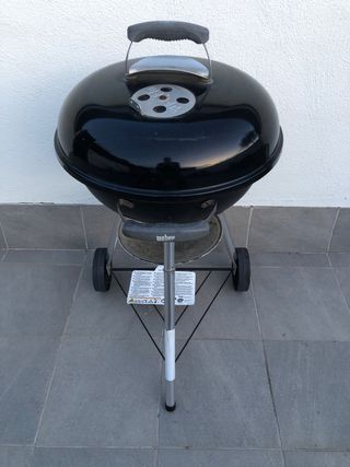 Barbacoa Weber Negra y Plateada