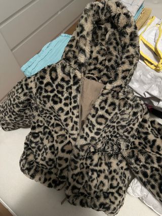 Abrigo niña peluche leopardo Zara 2 años 