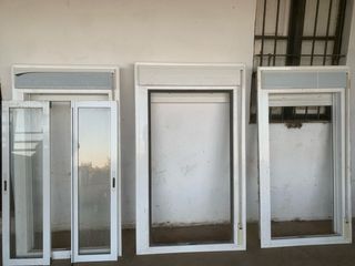 Ventanas de aluminio blancas