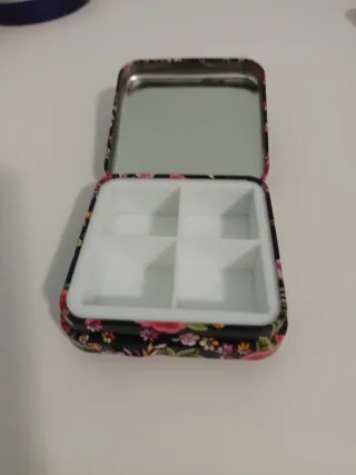 Pastillero / Caja Organizadora Floral