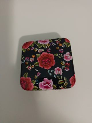 Pastillero / Caja Organizadora Floral