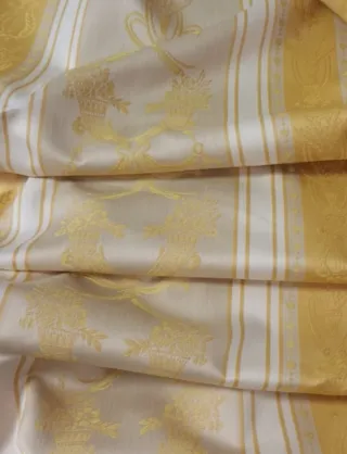 Tessuto damascato oro 700x140cm