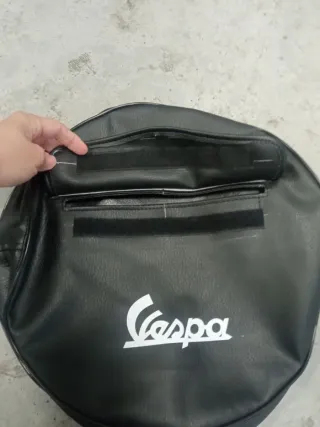 Funda rueda repuesto Vespa 125