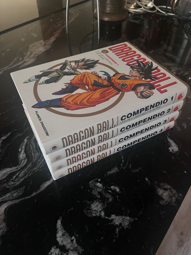 Colección completa de Compendios de Dragon Ball