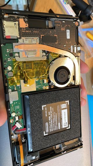 Nintendo Switch OLED Edición HK