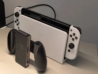 Nintendo Switch OLED Edición HK