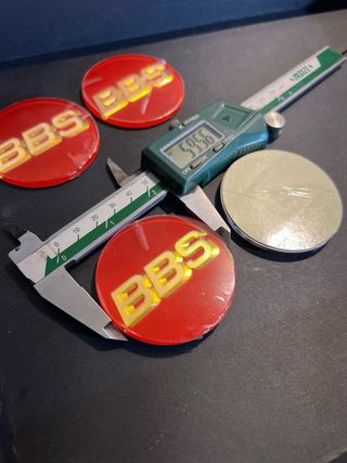 Tapas de buje BBS 60mm rojo y dorado 