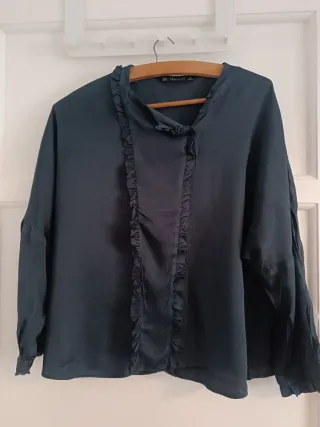 Blusa Zara, azul noche