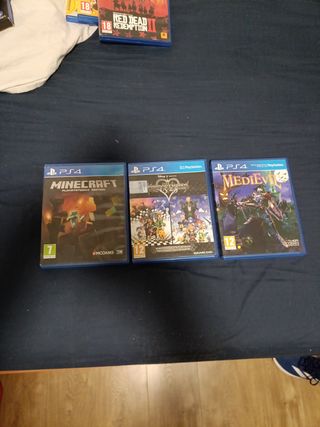 PS4 Slim Sony Negra con más cosas