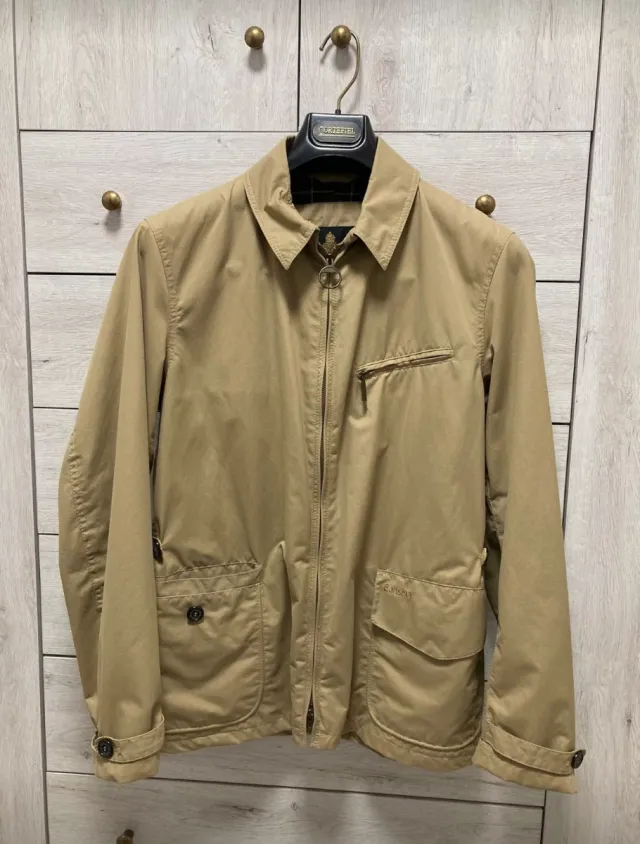 Chaqueta Barbour Beige Talla M. Solo está semana.